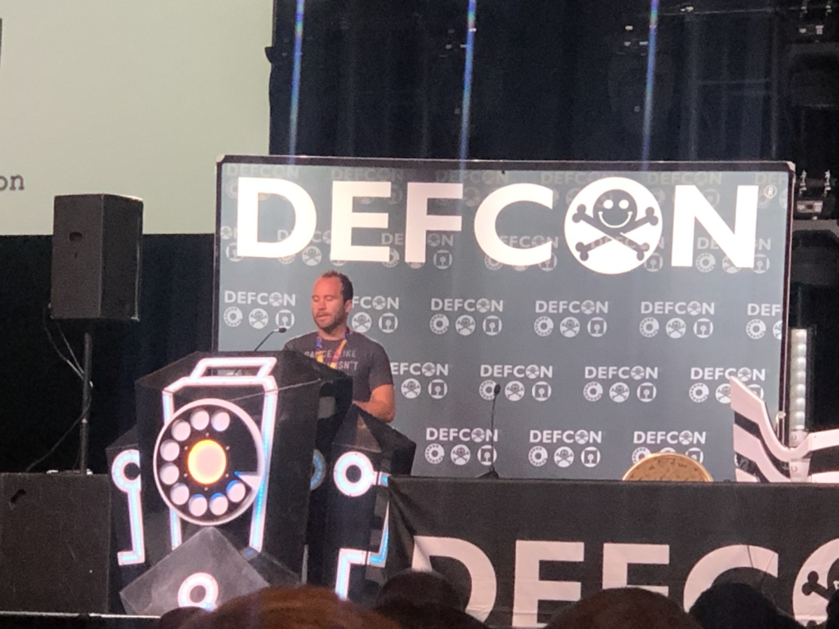 Patrick Wardle Speaking at Defcon 27